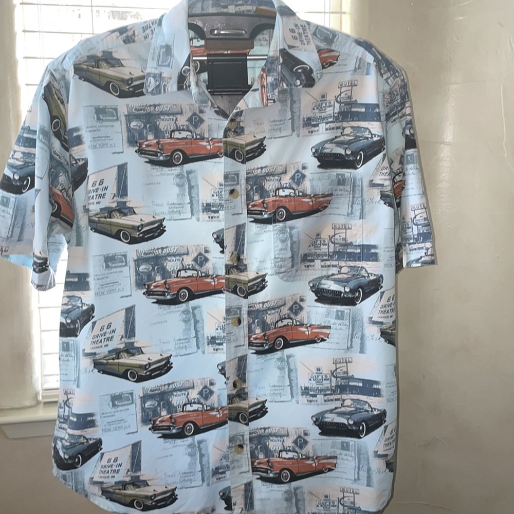 Clearwater Button Down Collar Shirt Size Medium